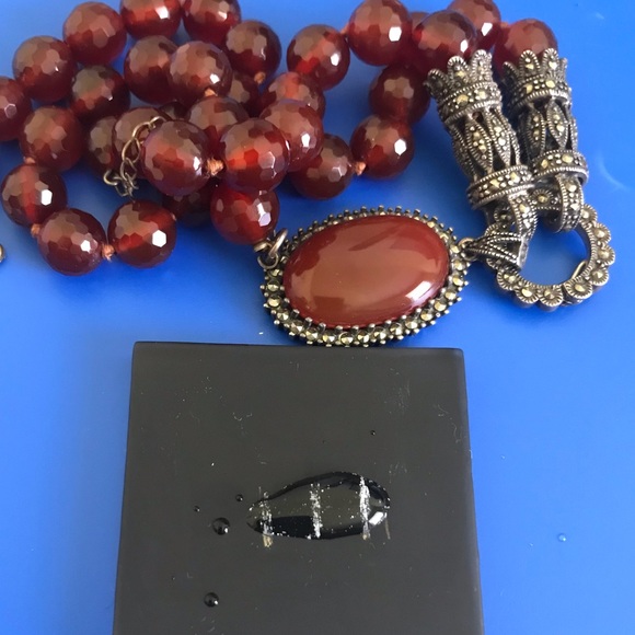 Art Deco Inspired Carnelian Beads & Pendant Necklace - Picture 16 of 16
